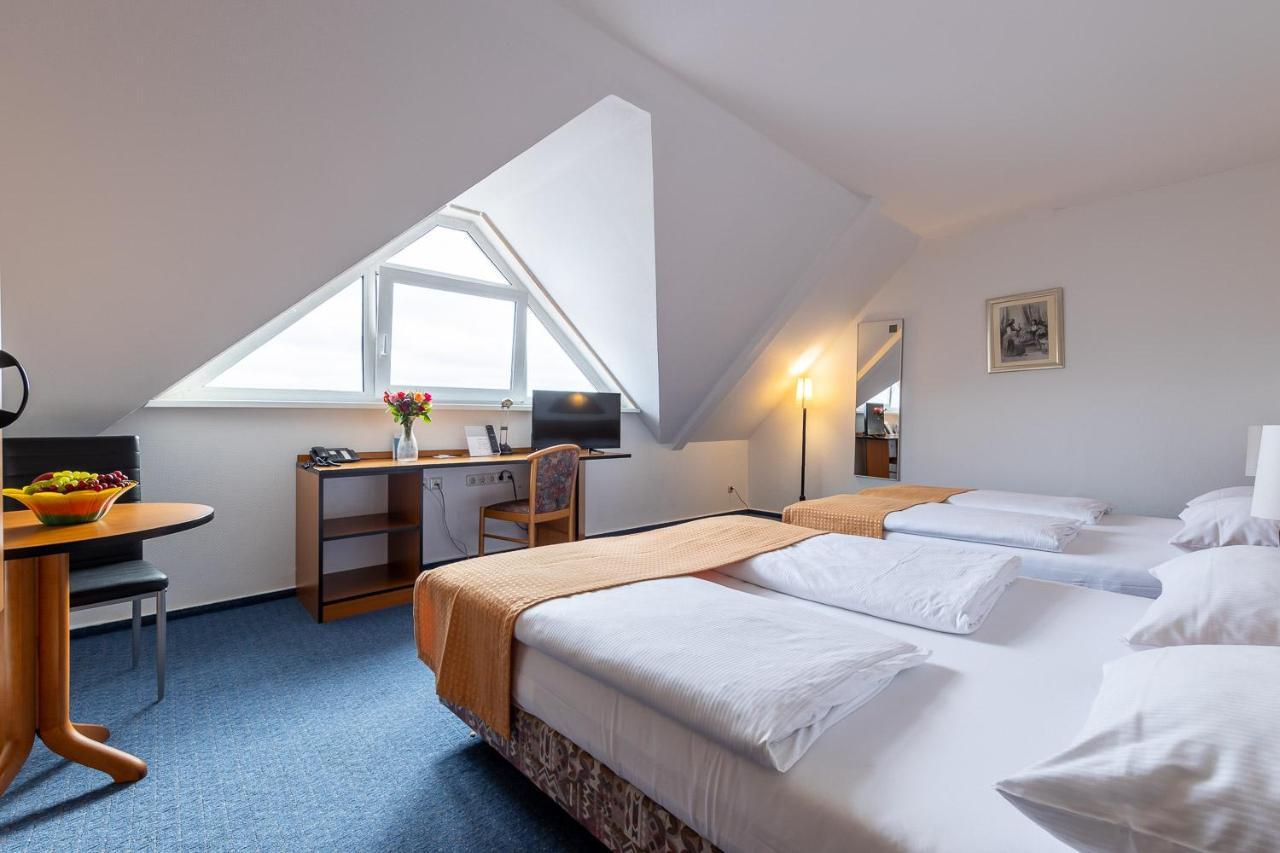 Trip Inn Kongresshotel Frankfurt-Rodgau Kültér fotó