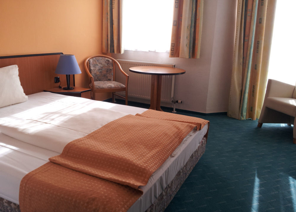 Trip Inn Kongresshotel Frankfurt-Rodgau Kültér fotó