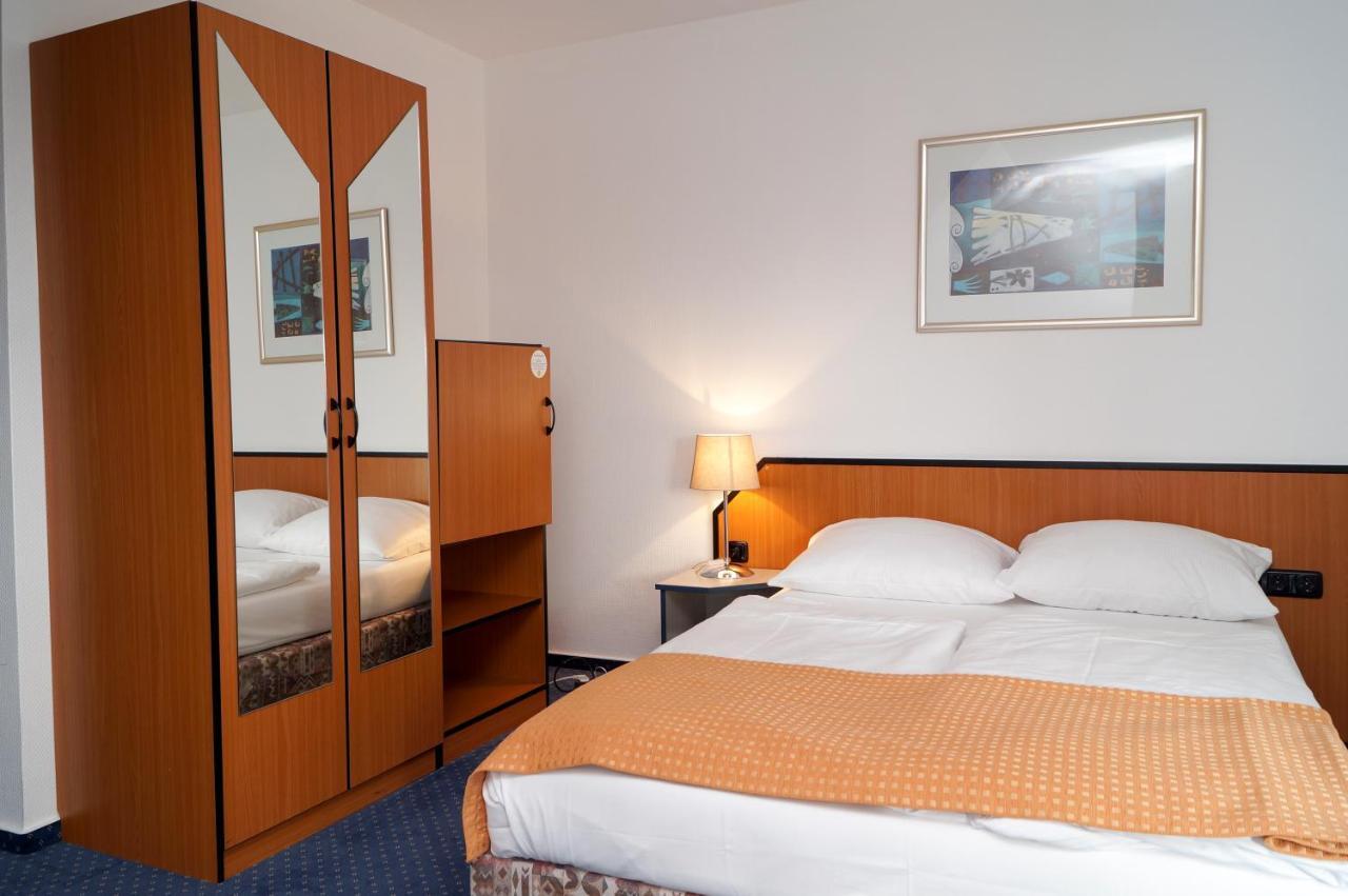 Trip Inn Kongresshotel Frankfurt-Rodgau Kültér fotó