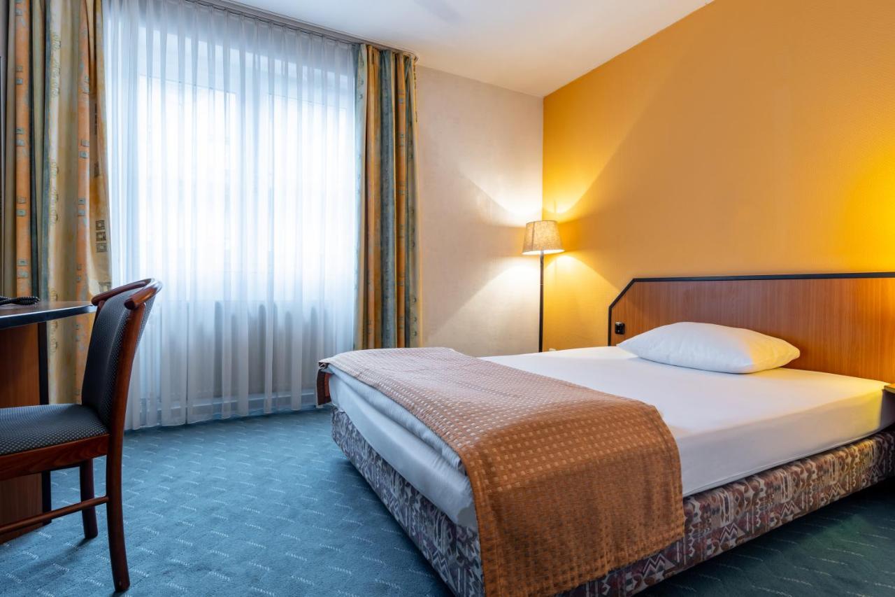 Trip Inn Kongresshotel Frankfurt-Rodgau Kültér fotó